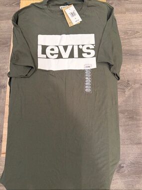 Levi's Olive Green Logo Crewneck T‑Shirt